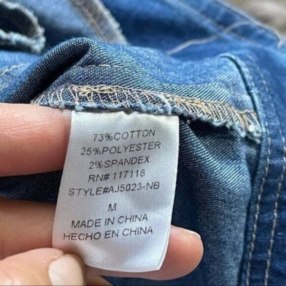 Audrey Ann Denim Hooded Jacket Size M Jean Jacket - Picture 10 of 11